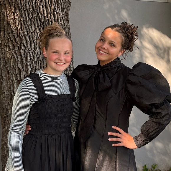 Meet your Posher, Abby - Picture 5 of 9